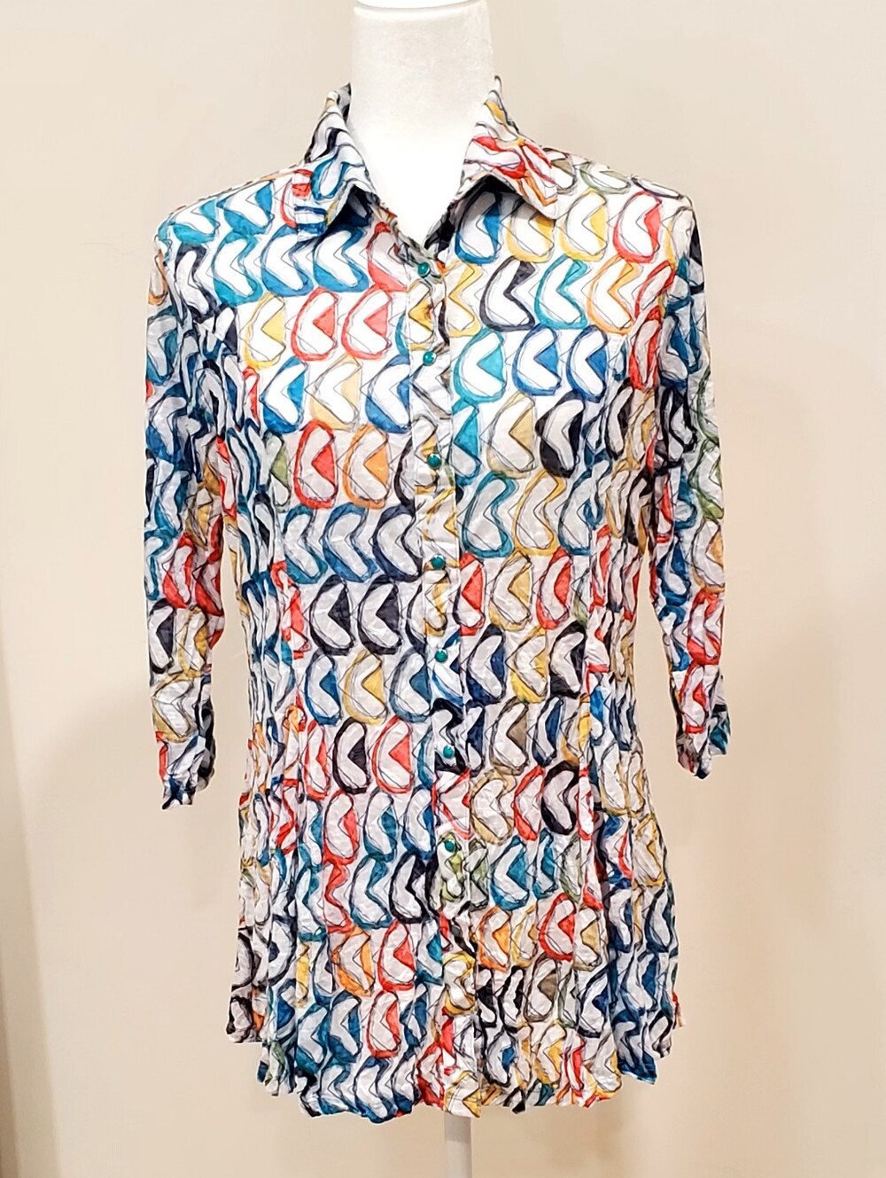 Carine Crinkle Collar Snap Down Multi-way Breathable Colorful Pattern Top Small